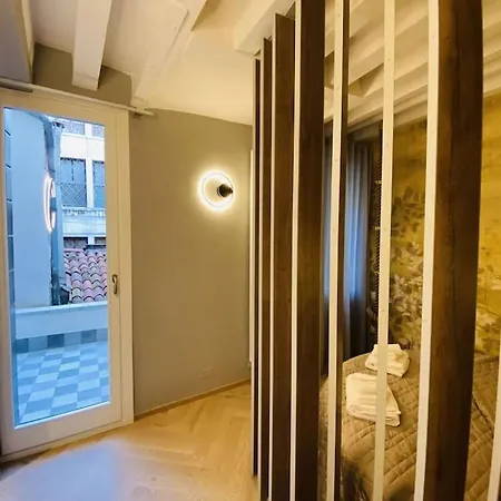 Sweet Time Venice, Luxury San Marco Frezzaria Apt! Exterior photo